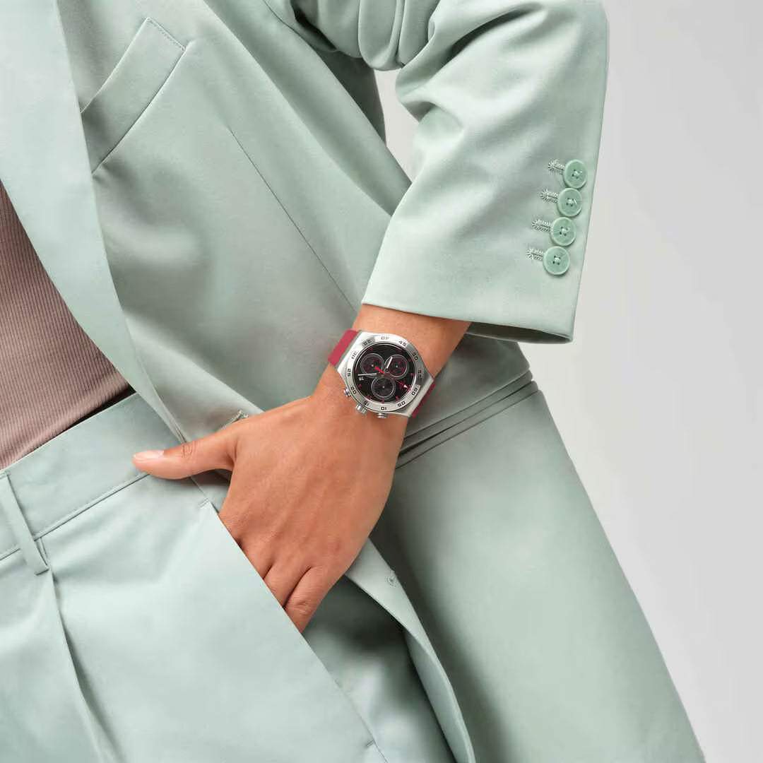 SWATCH Unisex Crimson Carbonic Red Watch | YVS524